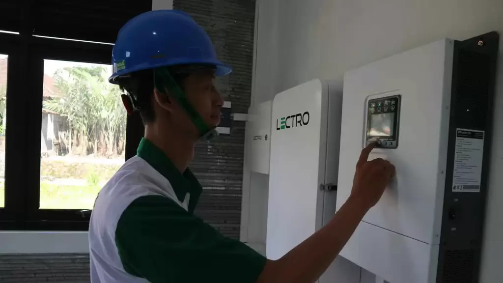 pemasangan dan perawatan powerwall
