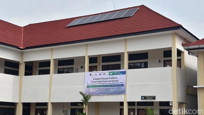 panel surya untuk sekolah